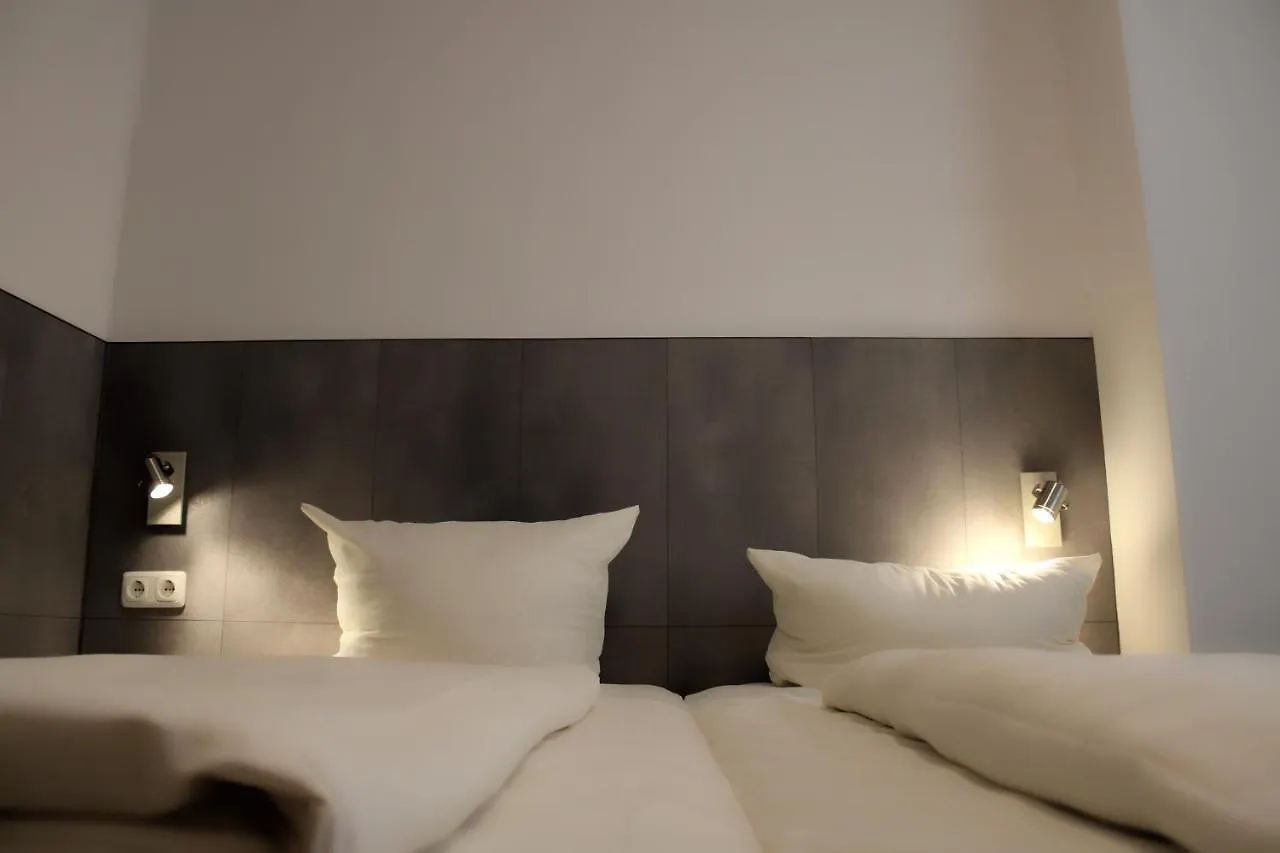 Cvjm Hotel Am Dom لوبيك